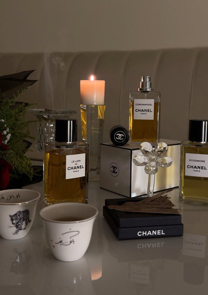 #رابطة_عشاق_العطور

أعيش بين نوتـة ونوتـة ، أكتب حكـايتي بعطـر يشبهـني تمامـآ  ♥️✨