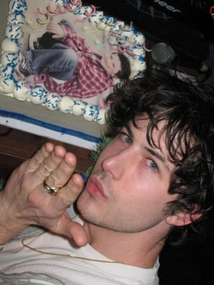 hideitawayy's tweet photo. this deleted photo of Dylan  hi beautiful https://t.co/sNMkFx8T6u