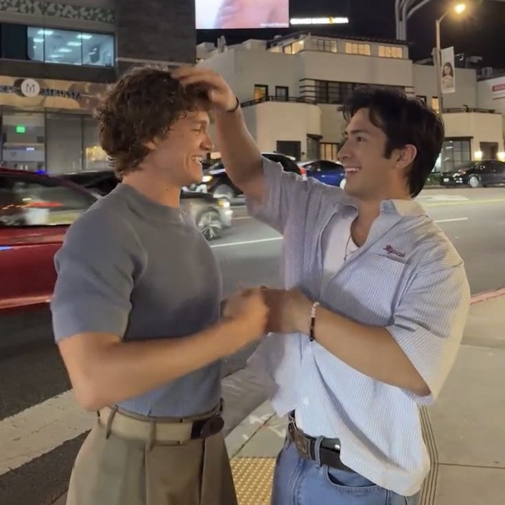 Verstttappen's tweet image. Us, but in different fonts.