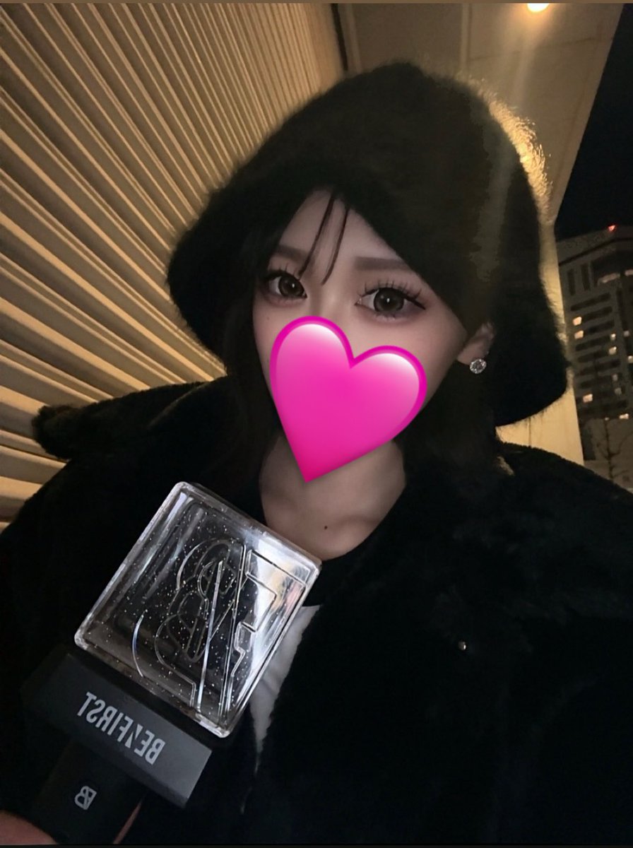 besty_118s's tweet photo. 1年ぶりの参戦でした✨
アリーナ1列目で見ることができて
こんな幸せ絶対忘れません🥹🩷🩷
いっぱいキュンキュンした〜〜🫶🏼💞
 #HelloMyBESTY2  #sota @BEFIRSTofficial https://t.co/3EJqNtX7Yc