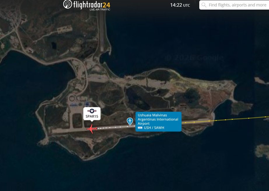 C40 Clipper recién aterrizado en Ushuaia. Se vienen decisiones sobre el nuevo puerto? Ojalá, antes que los vecinos nos ganen la parada antártica...