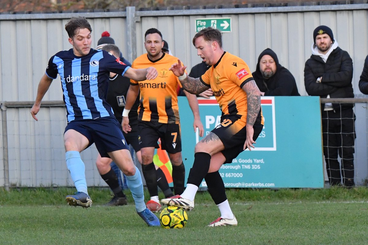 Stuart Gibson tweet media