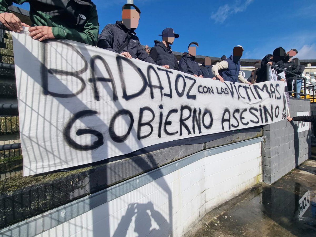 Badajoz con las víctimas.
Cd Badajoz - Santa Amalia 
25/1/26