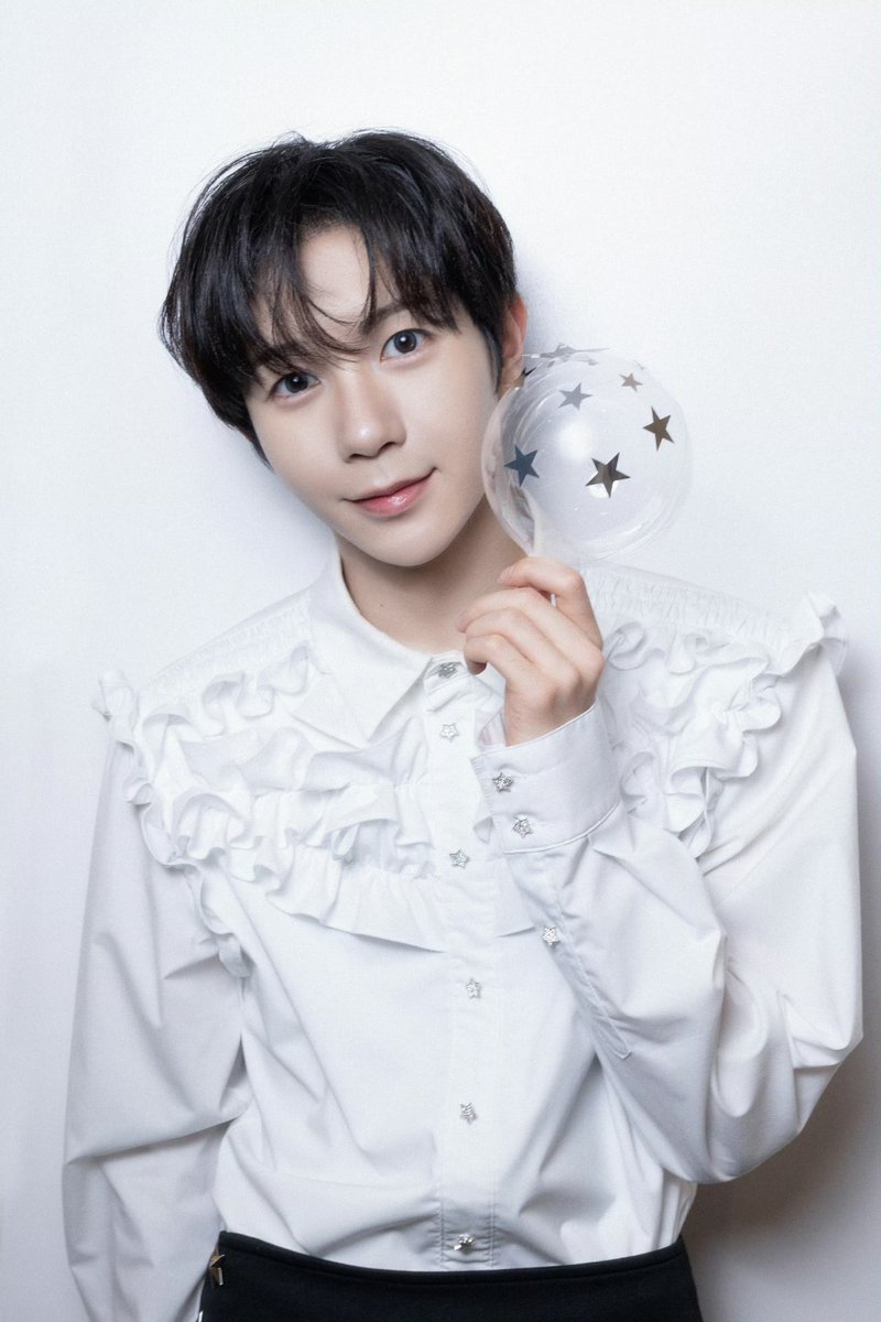 위시 웨이보 #료

今晚，星星有话带给你，永远爱你₊✦ ⋆