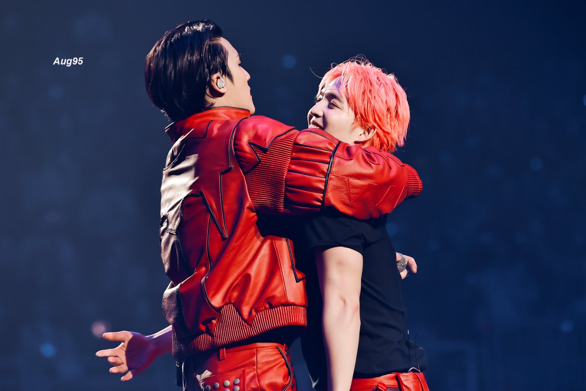 260125 CxM [DOUBLE UP] LIVE PARTY in INCHEON

🫂

#세븐틴 #SEVENTEEN #최승철 #승철 #에스쿱스

<a href="/pledis_17/">세븐틴(SEVENTEEN)</a>