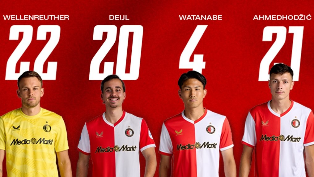 Of ie goed genoeg is voor Feyenoord vraag ik me nog af, maar met je blije bakkes zo tussen al die serieuze koppen op de opstellingsfoto - heerlijke plaat!