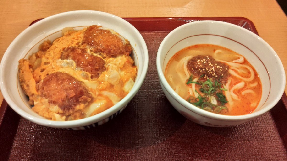 夕飯はなか卯でした。
カキフライおいしい。