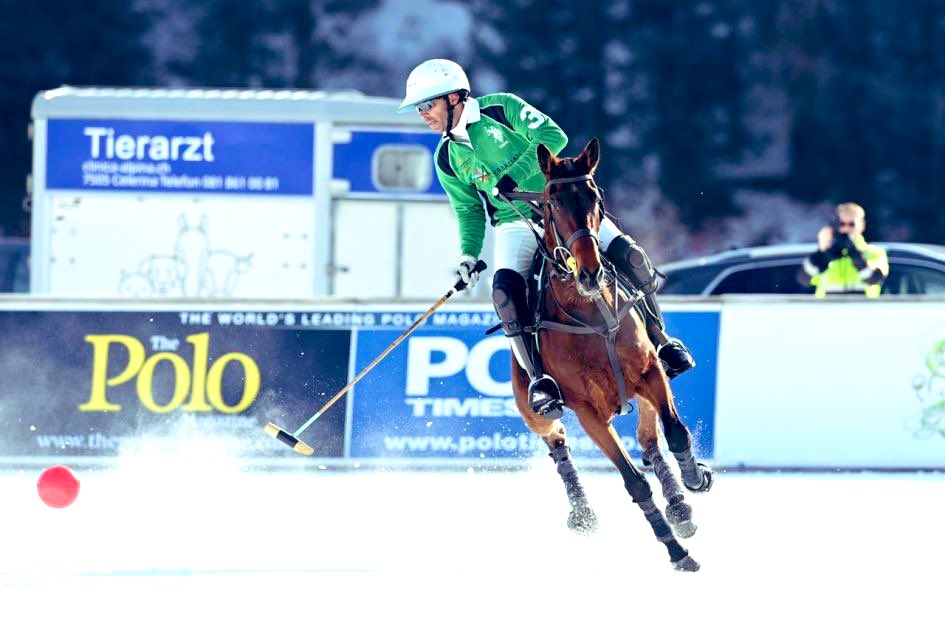 nazrin_huseynli's tweet photo. #Azerbaijani 🇦🇿 athletes compete under the name “Land of Fire” at the Snow Polo #World Cup in #StMoritz, #Switzerland — where fire meets snow. ❄️🔥
#Azerbaijan #LandOfFire #SnowPolo #StMoritz #Switzerland https://t.co/IHpgvzj9ur