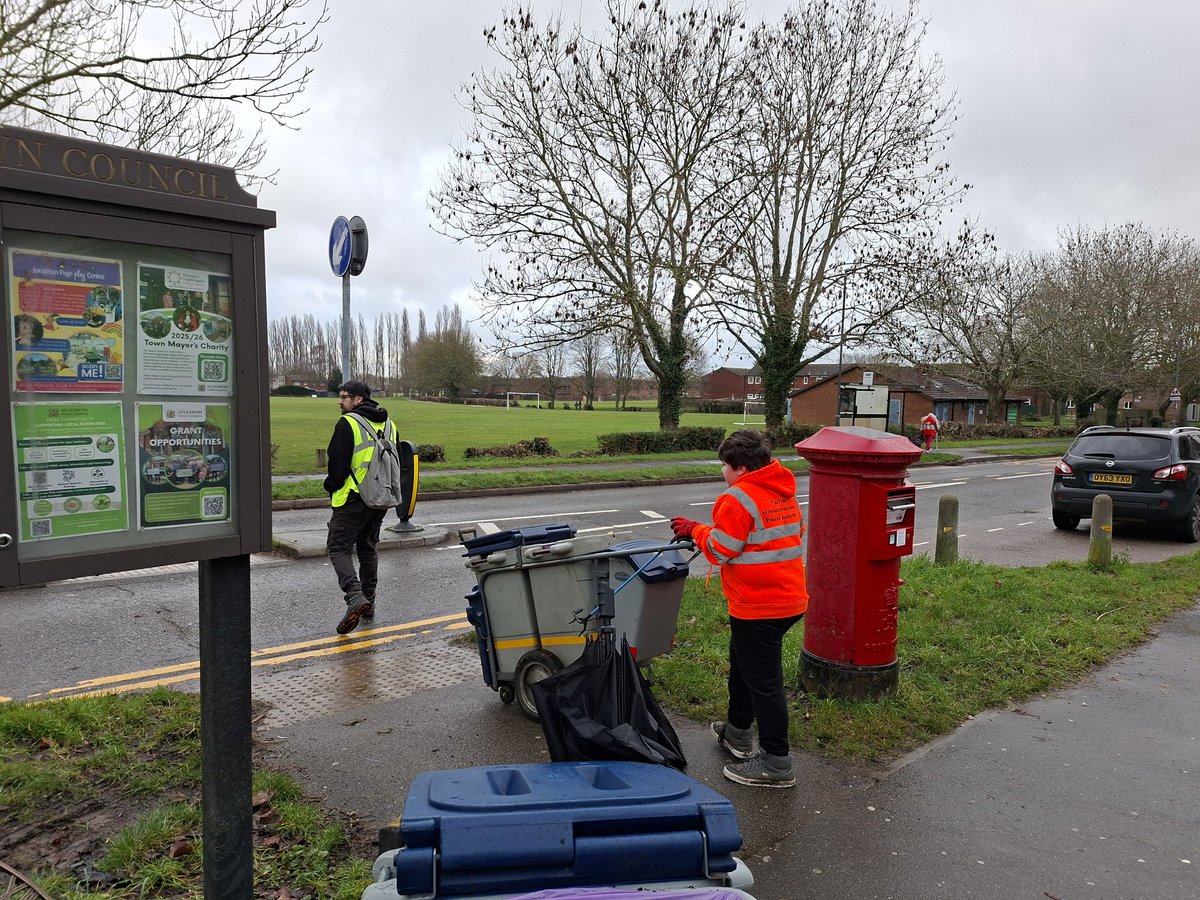 Dan's Community Group tweet media