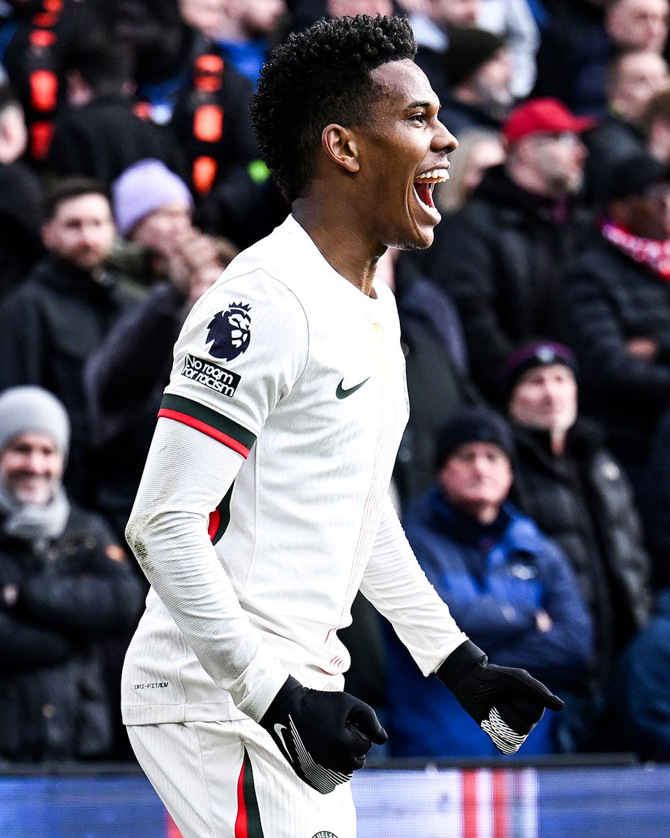 That Estêvão run and finish 💨🫶