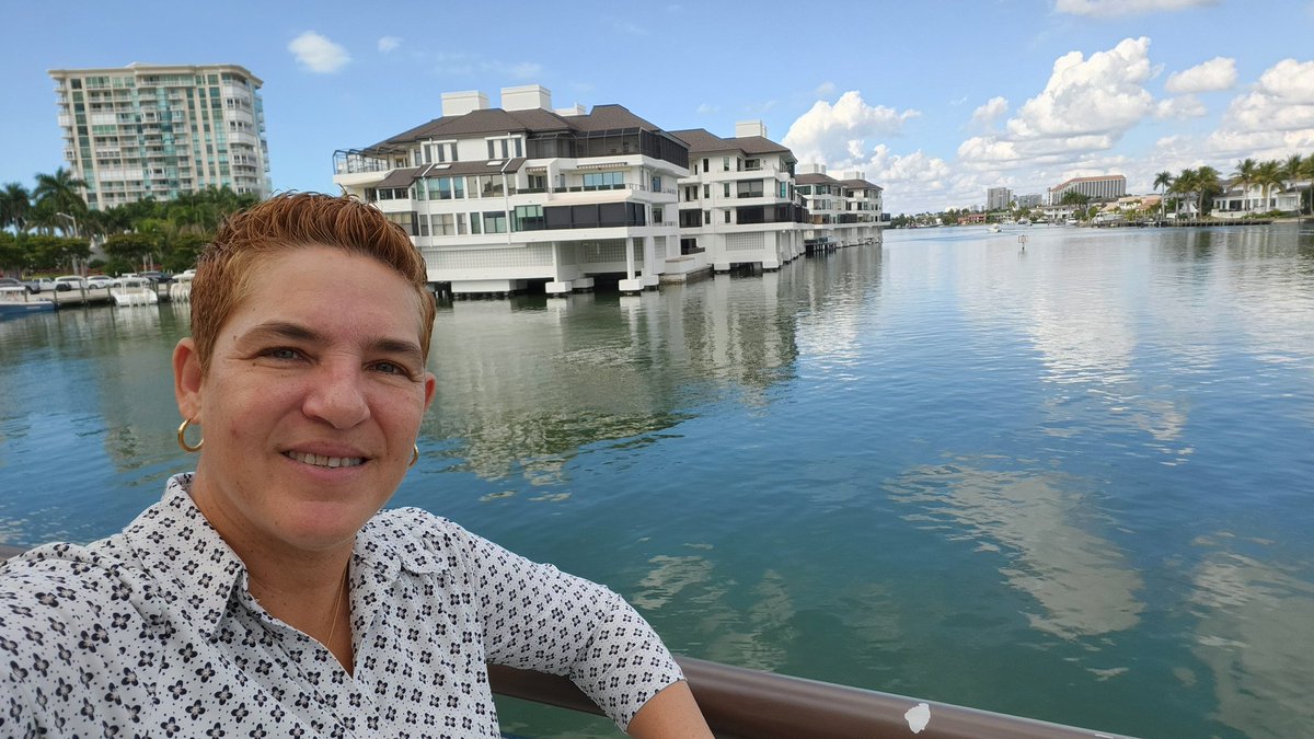 Leadership lesson I’m embracing:
Pay attention to patterns, not promises.

Consistency builds results.
Follow-through builds credibility.
And alignment between words and actions builds real partnerships.

Not everyone who inspires you is meant to work with you.
Some people teach