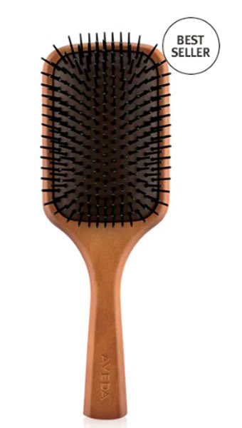 Linewoo_'s tweet image. 머리숱이 풍성하고 좋다고 해주셔서 알려드리는
매일 하는 헤어관리팁/절대 하지않는것.
*좋은 헤어제품 안씀/ 헤어케어, 두피케어 안함

- 매일 하는 것.

1. 머리감을때 무조건 헤어브러쉬로 감기
(사진에 있는 꼬질한 브러쉬는 일본에서 n년전에 산건데 탄력감이 제일 좋아 못버리는 템)

2. 자고