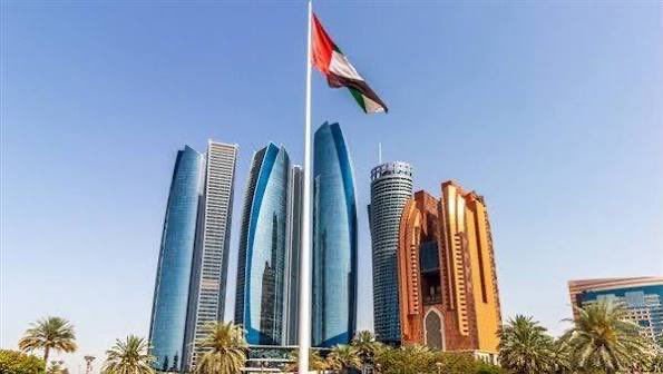 mansouri9000011's tweet photo. 🖊️ لن نلتفت .. 
 نموذج عقوبات جديد ، أبتكرته الإمارات في العلاقات الدولية ، عنوانه "العقاب بالصمت" ، تحاكي فيه إستراتيجية "أغلق الفرن ودعه يحرق ما بداخله" .
#لن_نلتفت 
#الامارات https://t.co/ngdP2VhYWx
