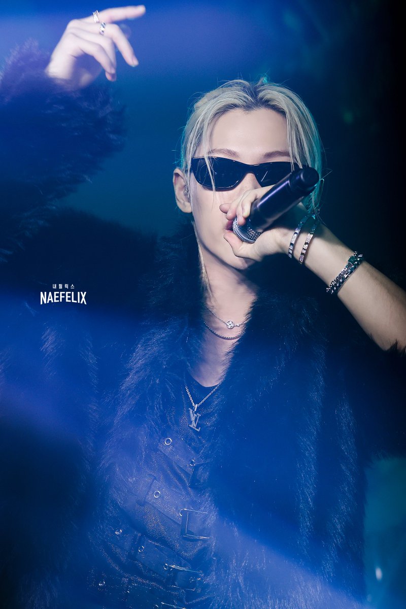 NAE_FELIX's tweet image. ✔️251222 NAVER X Spotify 이벤트 파티🎉

🎤😎🖤

#straykids #스트레이키즈 #felix #필릭스 #yongbok #용복 #NAEFELIX #내필릭스