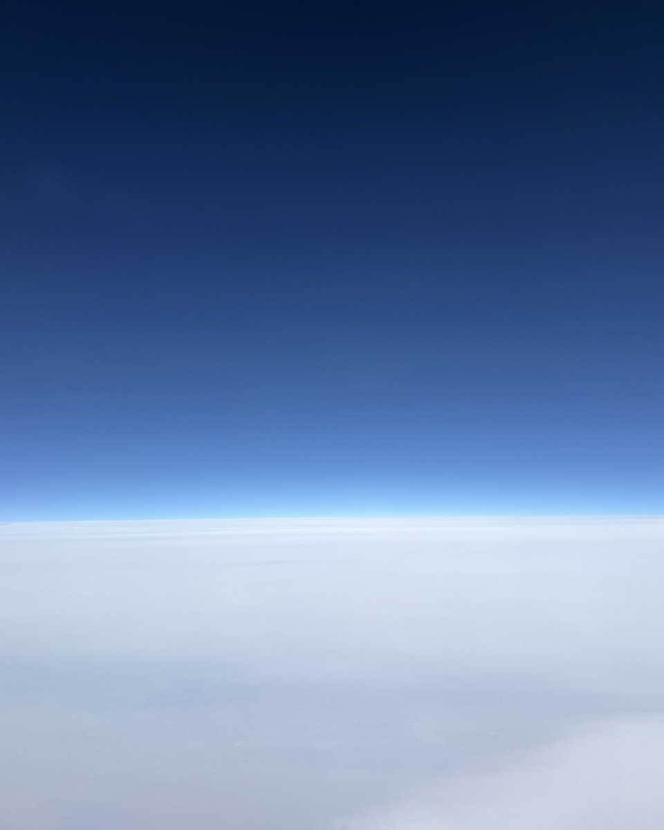 MP_ODay's tweet photo. Gazing out the window on a Delta flight from DCA to ATL last Friday— I had this breathtaking view of endless clouds meeting the infinite blue sky. Pure magic from above. What's your most awe-inspiring flight moment? ✈️🌥️ #SkyHighWonder #AerialBeauty #TravelMagic #DeltaAdventures #WanderlustViews