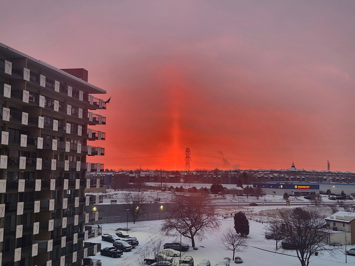A beautiful sun pillar for your #sunrise enjoyment this morning.