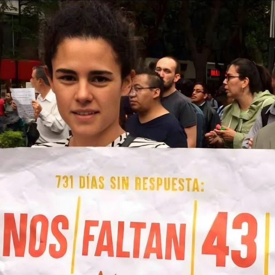 Luisa María Alcalde..

Antes marchaba por los 43.

Hoy defiende que 9 ministros tengan sus camionetas Cherokee.

La traicionó su memoria.