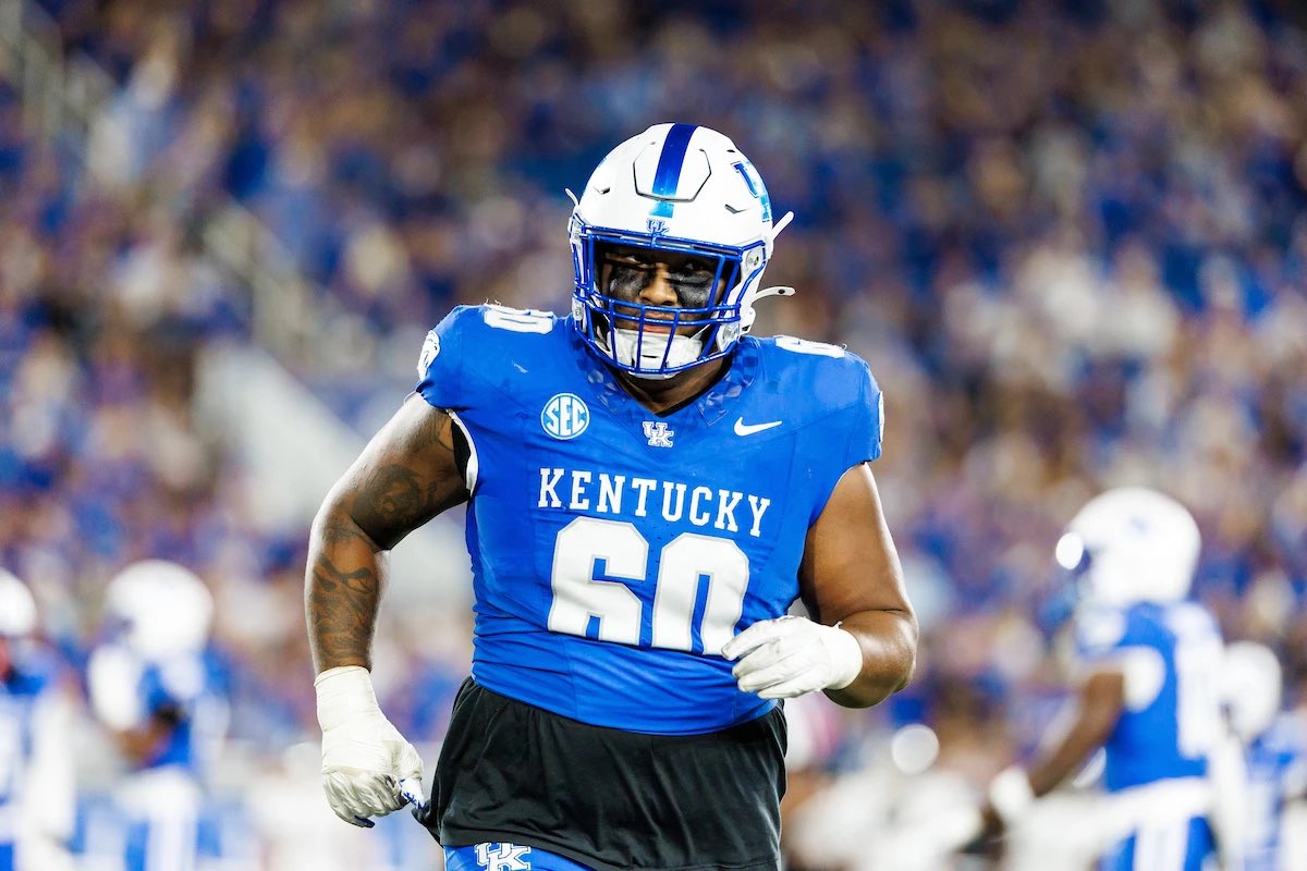 4⭐️ Maleek Lee tweet media