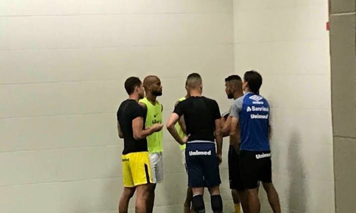 oohhhLucas's tweet photo. “Nunca tivemos medo de enfrentá-los…”

Fala isso para teus jogadores. https://t.co/dRiZqMkrTl