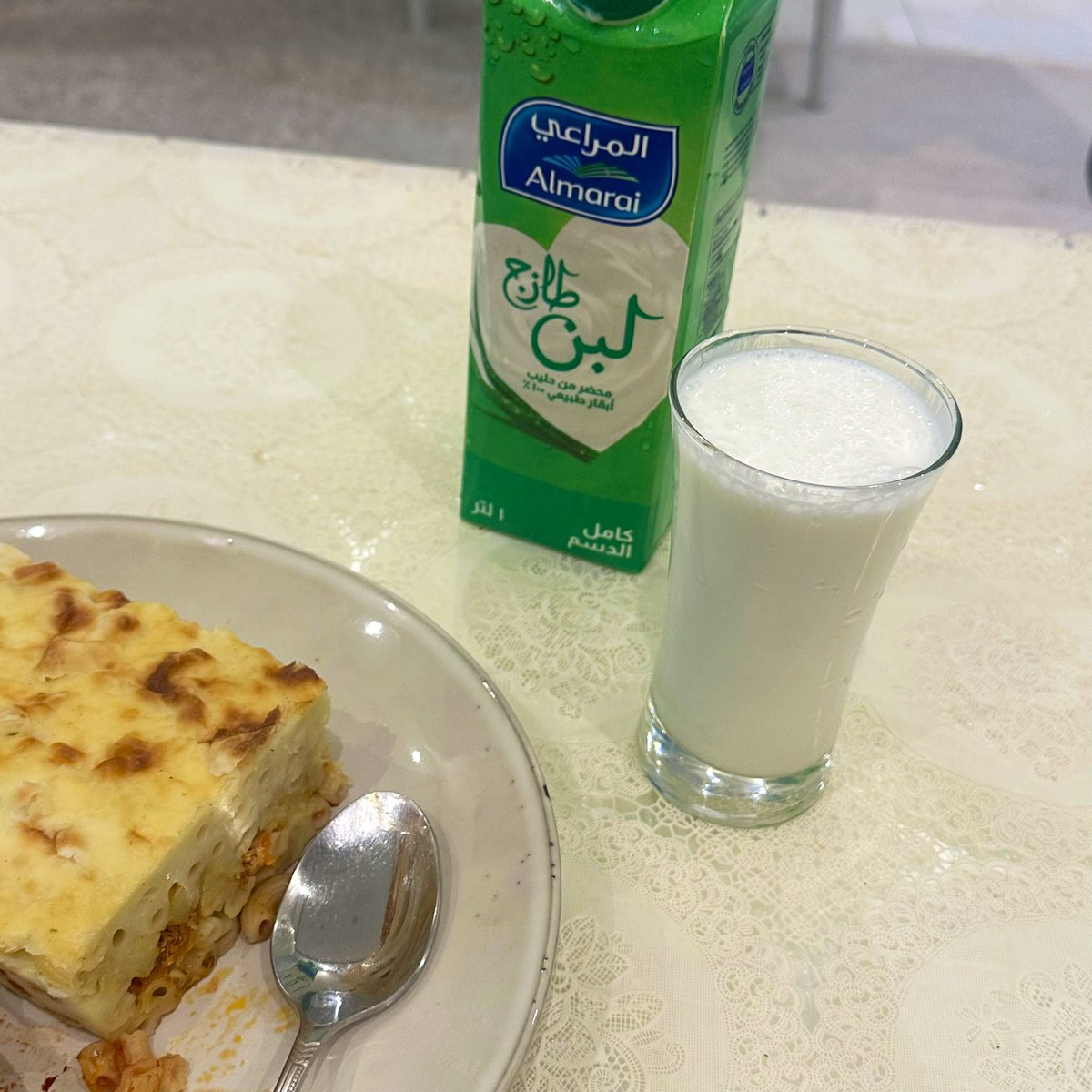 _ea04's tweet image. بعد دوام طويل وجوع شديد،مكرونة باشميل😋