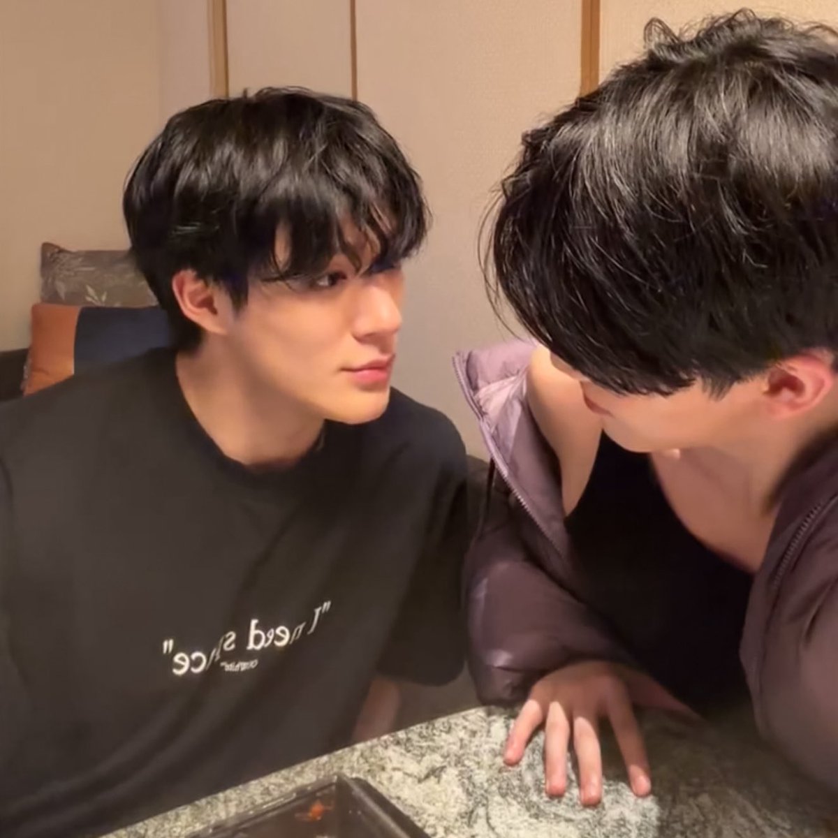 thereisjaemin's tweet image. ไลฟ์คนเดียว                                   ไลฟ์กับเบบี๋