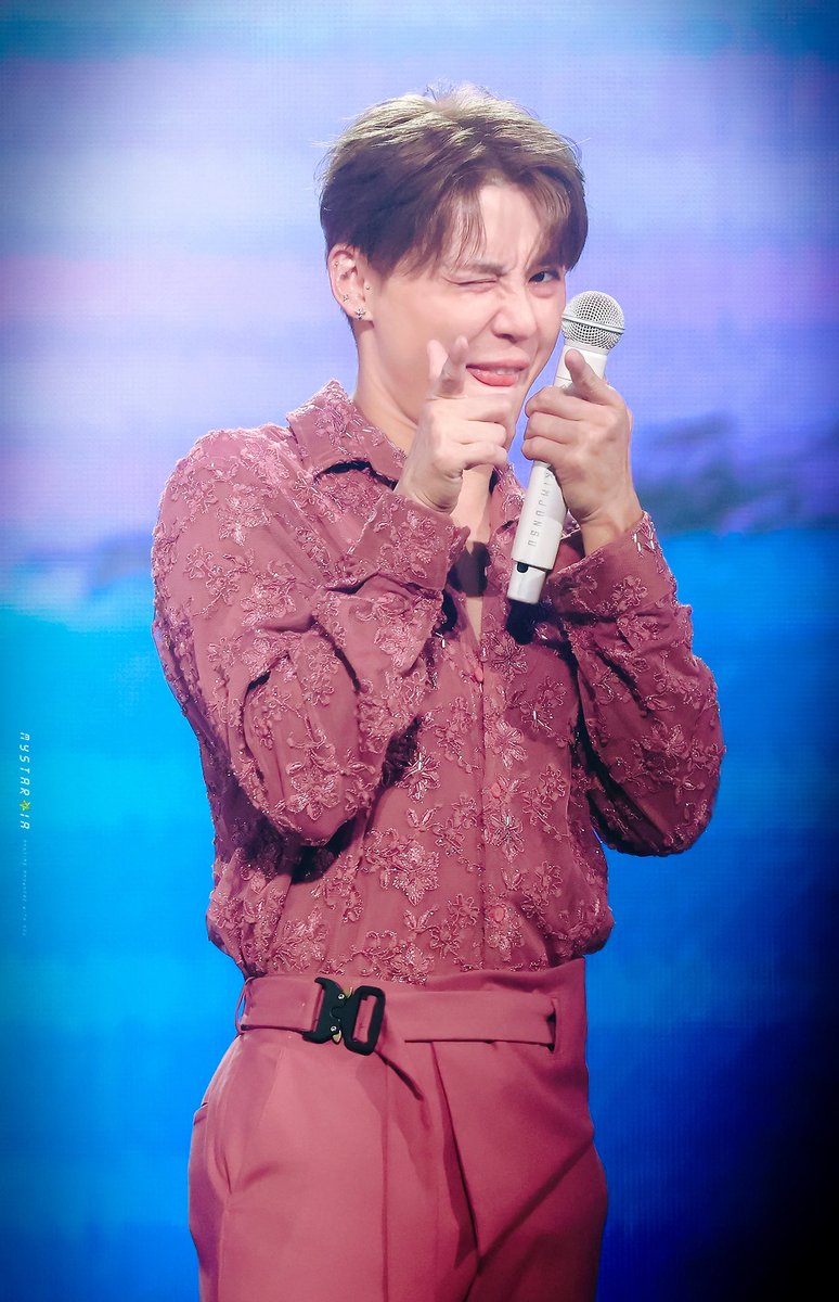 #끝나지_않는_음악_김준수
뮤지컬계의 날짜 변경선 김준수💚
#뮤지컬배우김준수_데뷔16주년