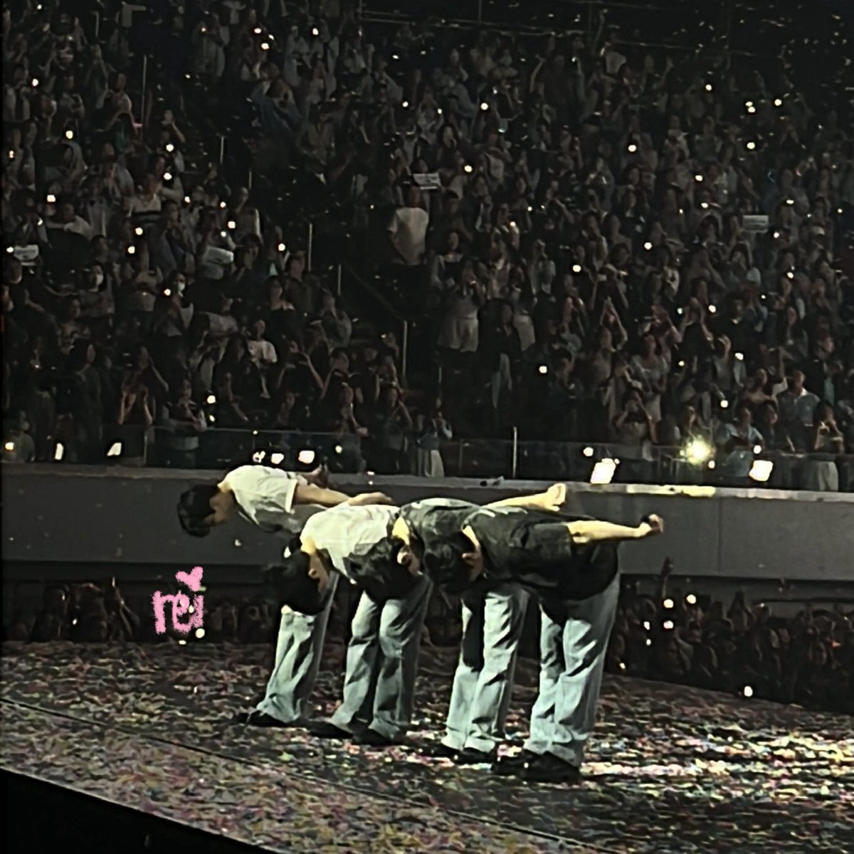 cheonghansa's tweet image. it was so nice to see you again 🥰 salamat po so much, @day6official 🩷✨ may our season flow forever! :)

#DAY6 #DAY6_10th_Anniversary_Tour 
#The_DECADE_MANILA