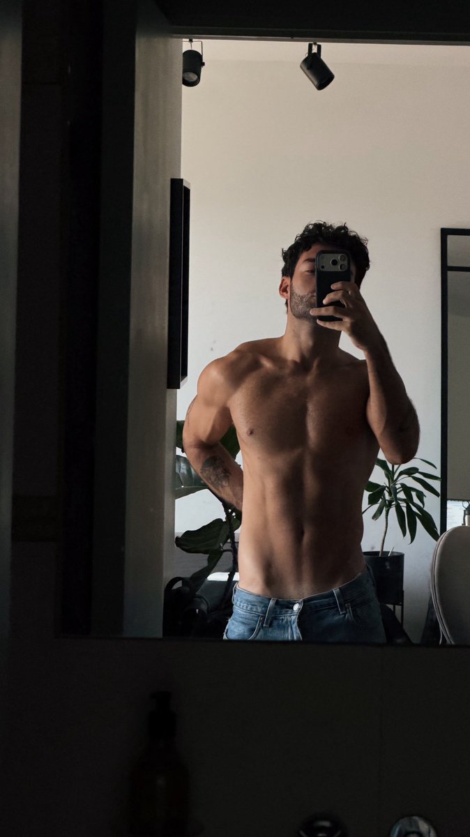 FranSoletti's tweet photo. 🤳🏽 https://t.co/94Z0l4k6dr