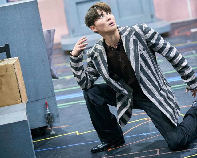 #끝나지_않는_음악_김준수
#뮤지컬배우김준수_데뷔16주년
매번 색다른 모습으로 우릴 놀라게 해주는 황금별, 김준수
데뷔 16주년 너무너무 축하해♡