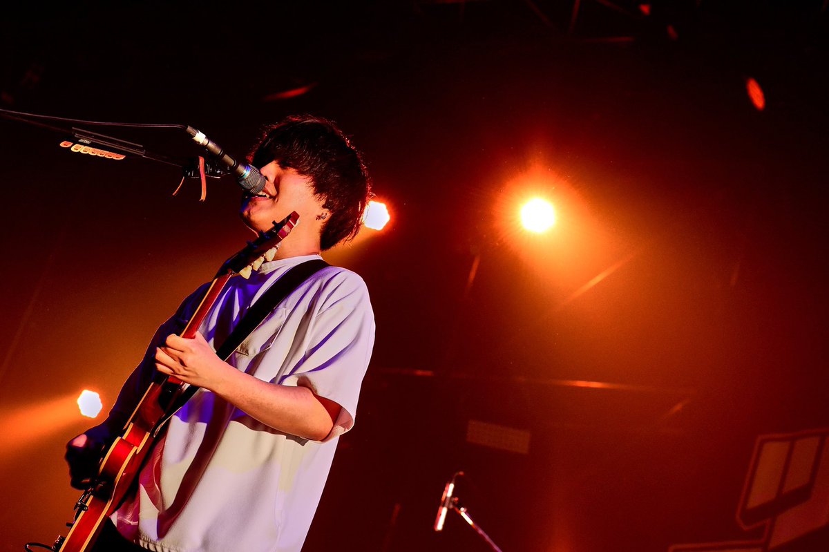 thisisDAAA's tweet image. あきくん誕生日おめでとう🎉
今年も"ロックバンド"This is LASTを引っ張ってってね
俺の中のヒーローはいつまで経ってもあきくんやで