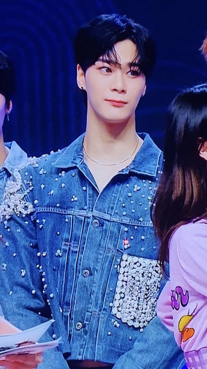 빈아 보구싶다
생일축하해♥️❤️

#영원히빛나는달_문빈_생일축하해 #문빈 #MOONBIN