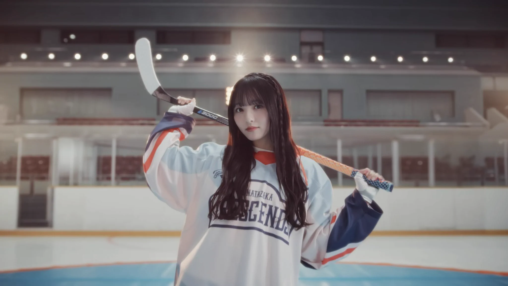 日向坂46五期生、初センター片山紗希の新MV公開