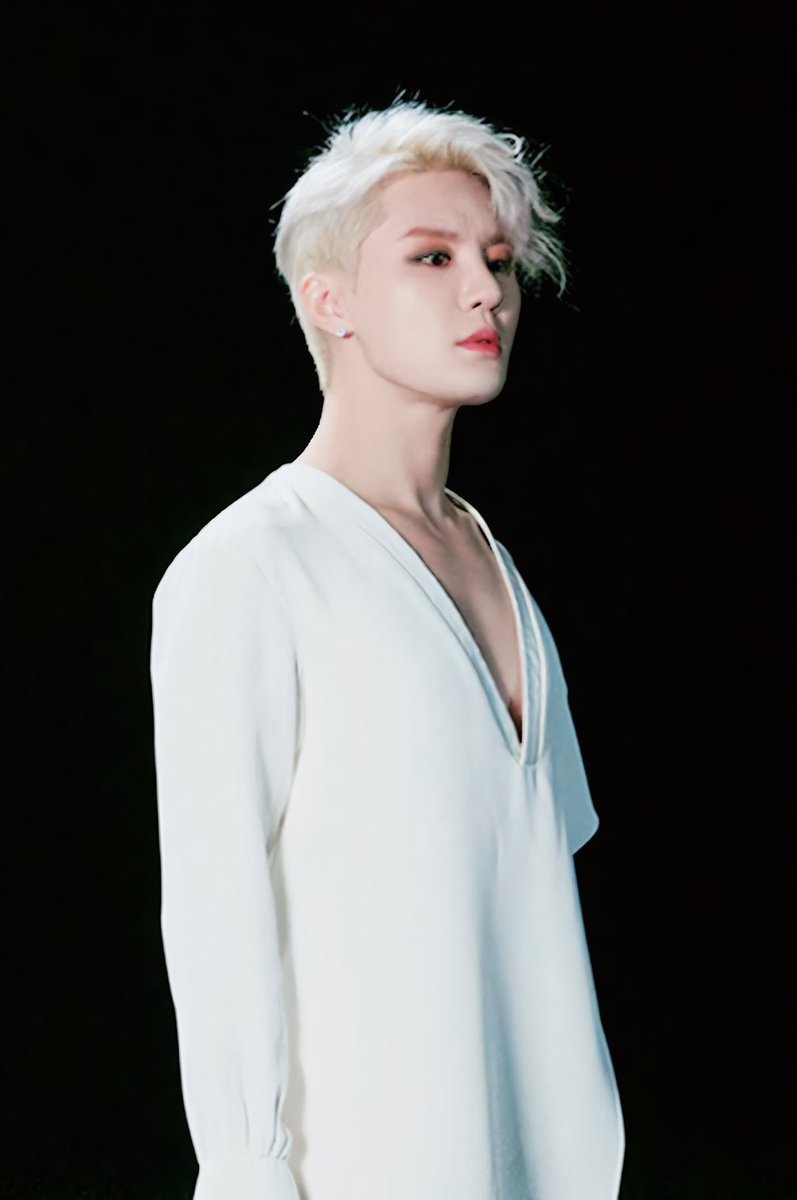 🥺

#끝나지_않는_음악_김준수
#뮤지컬배우김준수_데뷔16주년