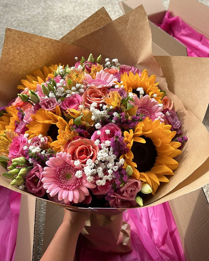 Flower Flicks tweet media