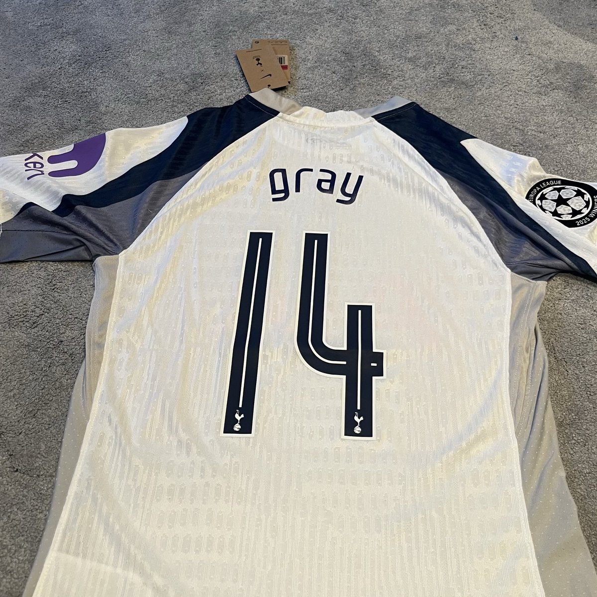 Went for this. Thank you <a href="/kitsdo777/">kitsdo</a>