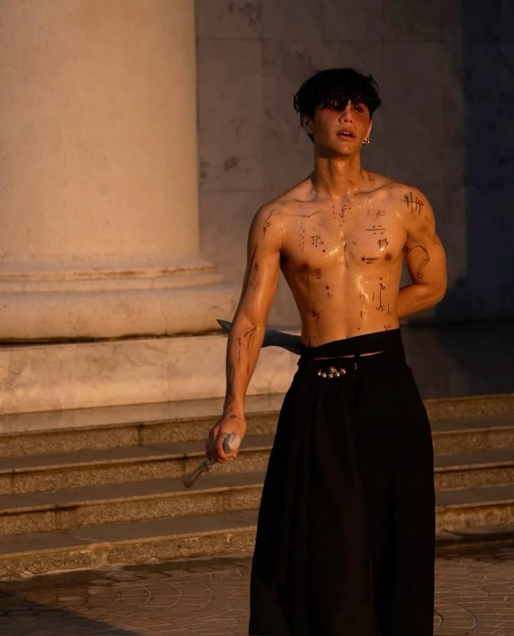 —Raiden 

Doing a little training and showing a little skin.