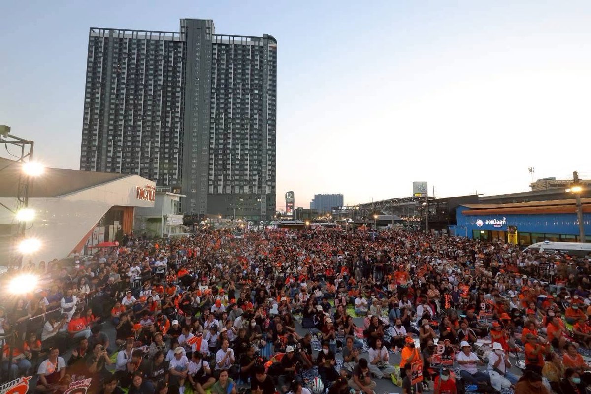 QCreatoh's tweet image. ชาวส้มเติบโตขึ้นทุกรอบเลย ยิ่งตัดยิ่งงอกเงย ไม่มีใครหยุดยั้งเวลาและการเปลี่ยนแปลงได้หรอก มาแสดงเจตจำนงของเราประชาชนกันให้ถล่มทลาย ให้เค้าปฏิเสธเราไม่ได้อีกต่อไป

#พรรคประชาชน46 #เลือกตั้ง69 #พรรคประชาชน4️⃣6️⃣