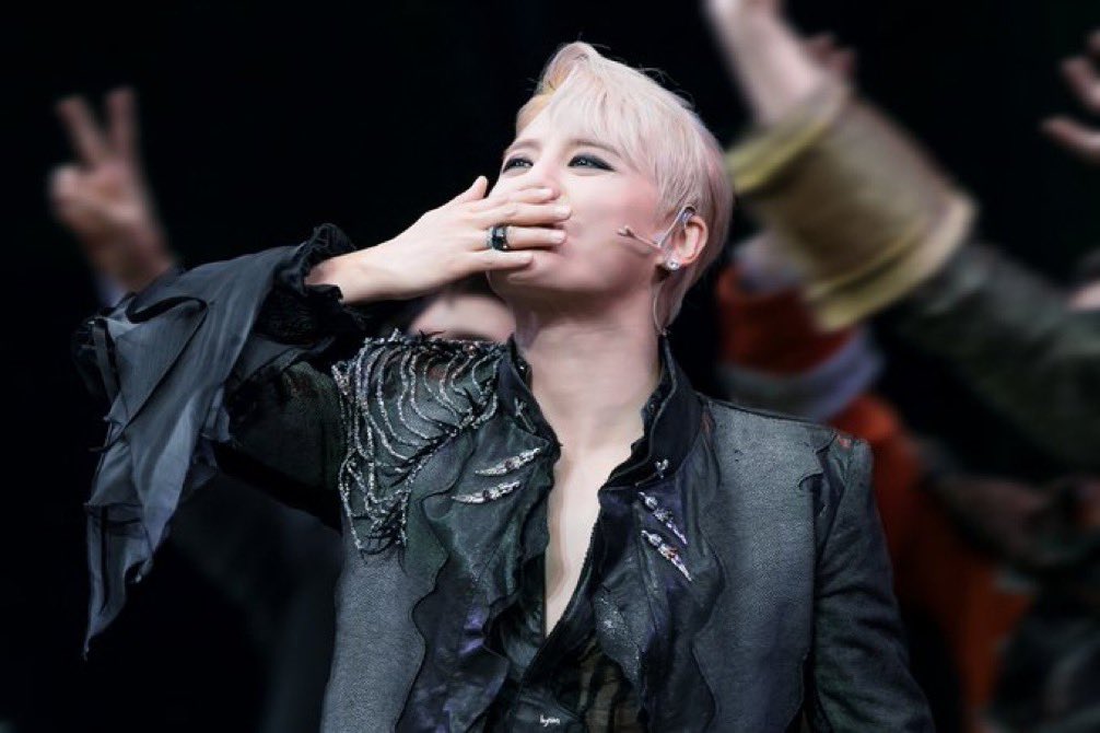 뮤지컬 데뷔 16주년 축하해🎼❣️

#끝나지_않는_음악_김준수
#뮤지컬배우김준수_데뷔16주년