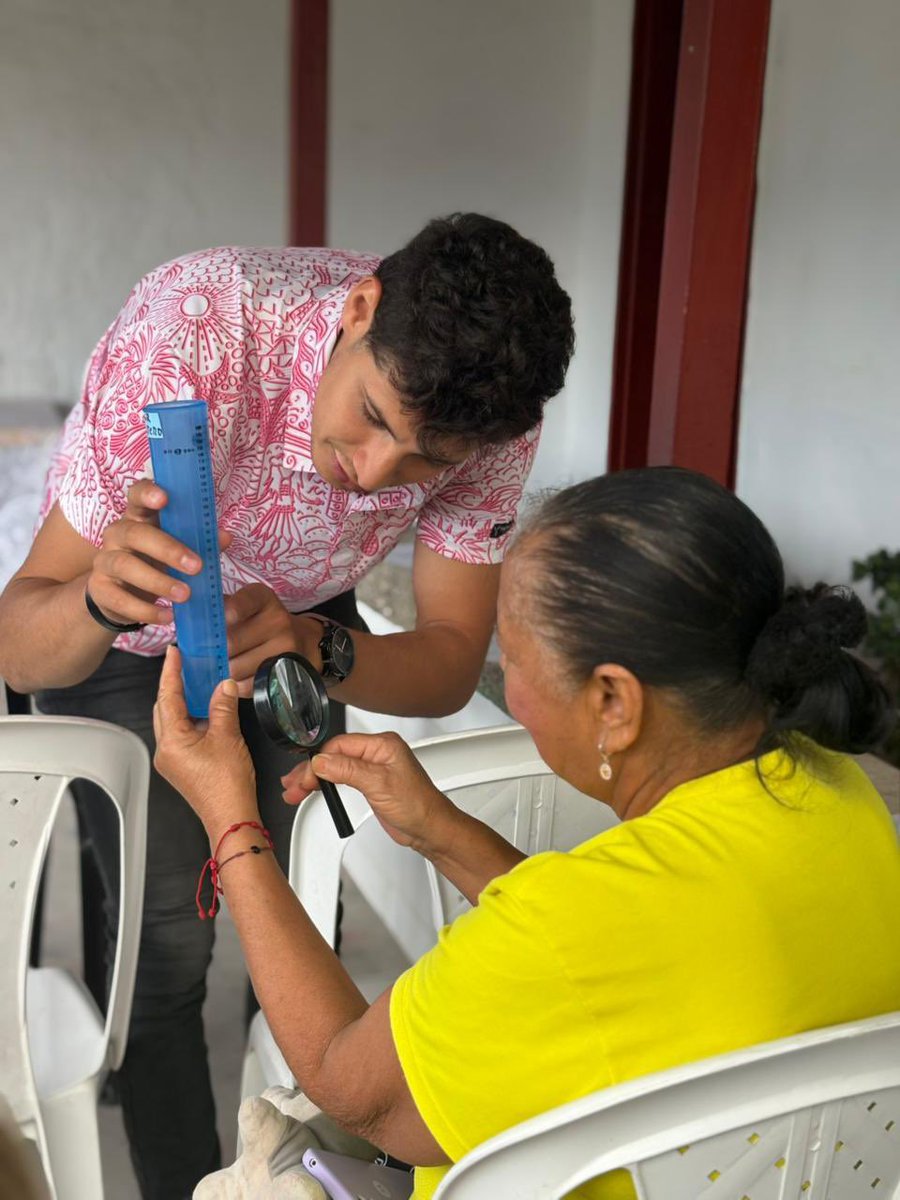Corantioquia's tweet photo. Con #Piragua llegamos donde nace la vida: a las veredas 🌱, a los territorios más rurales 🏞️, a las comunidades que conviven día a día con el agua 💦 y la lluvia 🌧️. Porque generar conocimiento 📚 es también cuidar 🤍.
Por eso, conformamos un nuevo grupo piragüero en la vereda Loma de Los Ochoas, en el municipio de Girardota 📍.
Si tú también quieres ser parte de Piragua 🙌, ingresa a 👉 https://t.co/g8QmrubS1I
#ConectadosPorLaVida