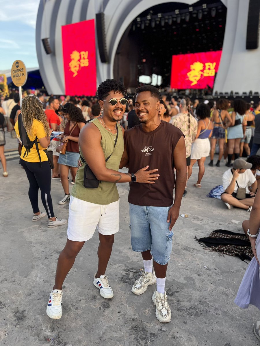 naodetalhe's tweet image. Festival de verão ☀️