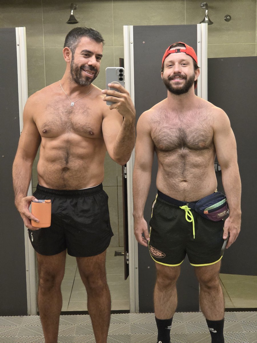 leosousandrade's tweet photo. O início do #ProjetoCarnaval com o Pitufo https://t.co/F9sXYna7Uq