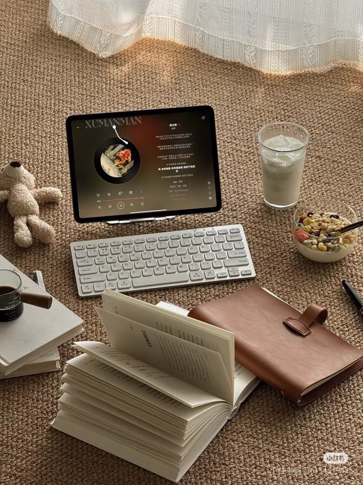 •☆• tweet media