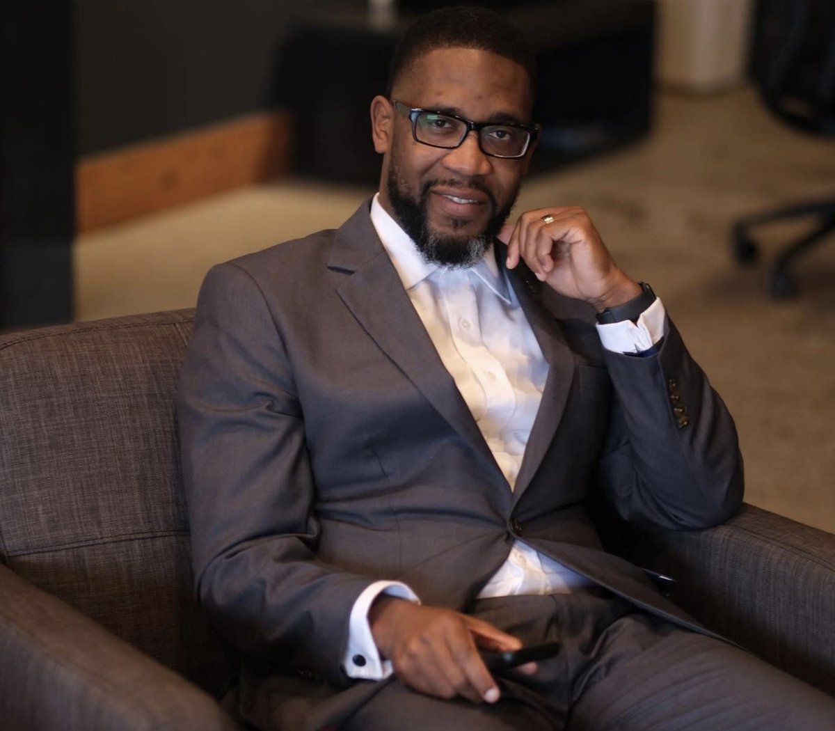 Michelle Maxwell ™ tweet media