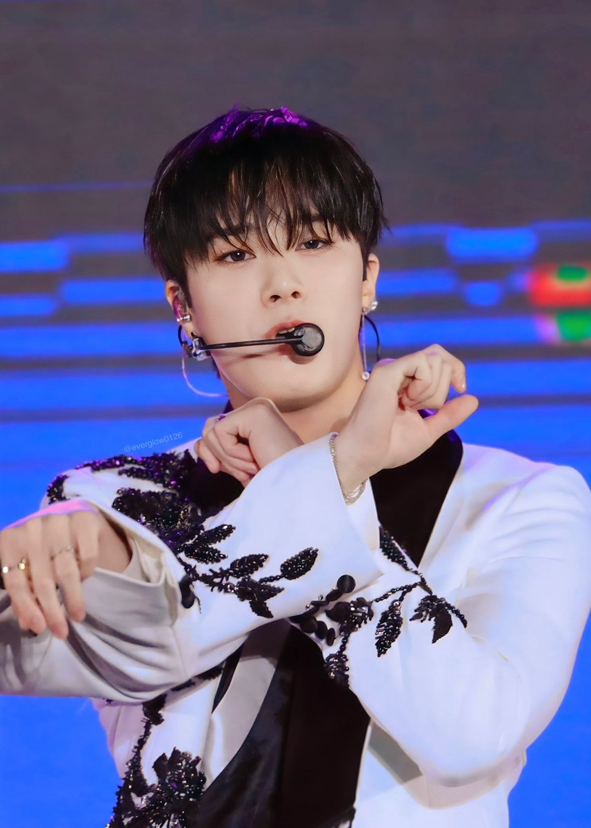 everglow0126's tweet image. #영원히빛나는달_문빈_생일축하해

우리 빈이 생일 많이 많이 축하해
보고싶다 빈아💜