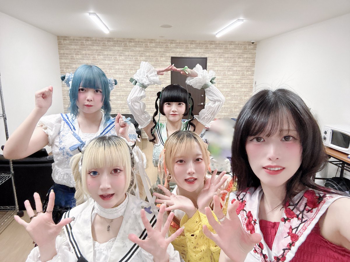 君は誰だ！ページ ぜんぶ君のせいだ。 (@zenbukiminosei) / Posts / X