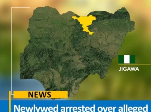 echotitbits's tweet image. Mystery and Tragedy: Newlywed Arrested for Poisoning Husband in Jigawa
echotitbits.com/mystery-and-tr…
.
.
Credit: Facebook