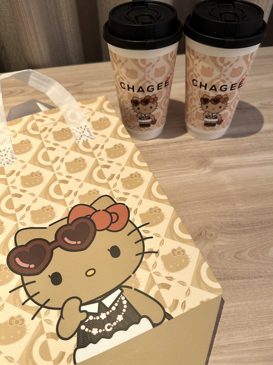 artmake_miu's tweet photo. これまじ美味いです
私もCHAGEE初めて飲んだ時
ウォニョン様と同じ反応しました笑
次は緑茶ミルクティー飲んでみます🍃 https://t.co/dagyMHi23D