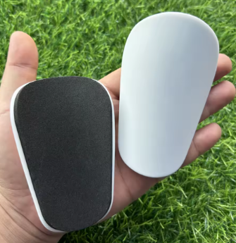 MichaelJ_RCD's tweet image. Las espinilleras de cuando yo jugaba al fútbol vs las espinilleras ahora