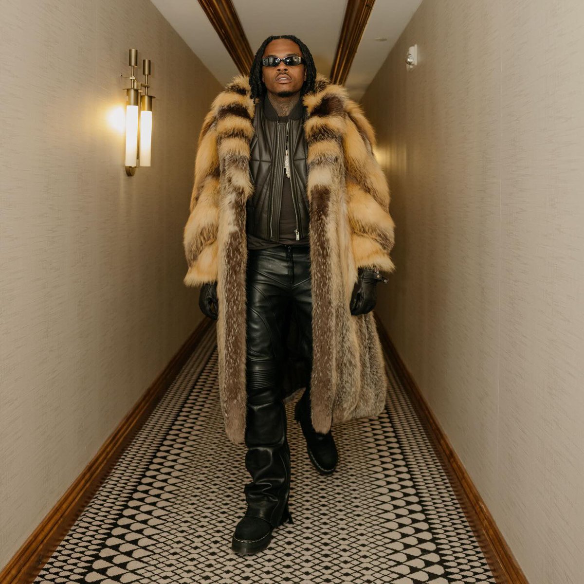 WatsUpTV's tweet image. 🚨 GUNNA Steps Out in King Mode 👑

📸: gunna

#WatsUpTV #datsWatsUp #gunna