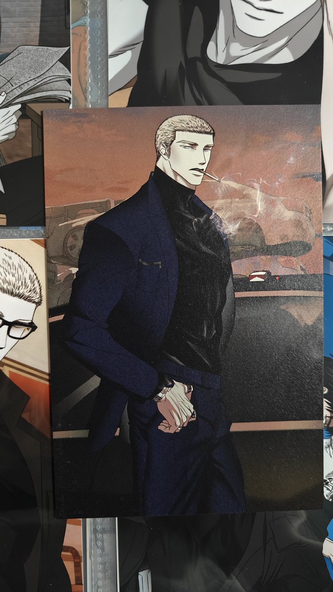 #Shutline
#셔트라인

“We have                                     “I know, I
dating rumors”                         started them”